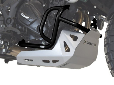 Bukócső Benelli TRK 702 / 702X, alsó fekete + acél ezüst motorvédő